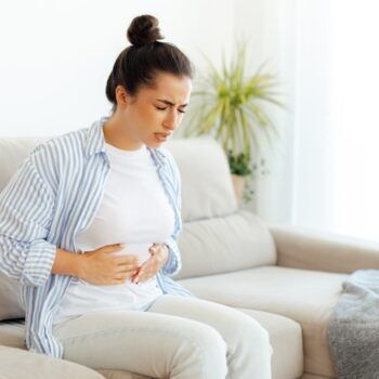 Ce este ileita, ce simptome apar, diagnostic și tratament